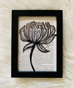 FRAMED ORGANIC FLOWER